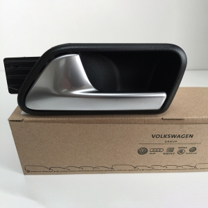 VW-Caddy-brushed-chrome-handle